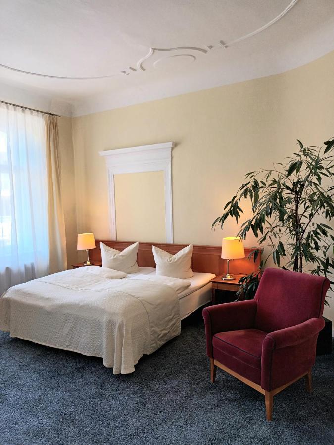 Hotel Vierseithof Luckenwalde Ngoại thất bức ảnh