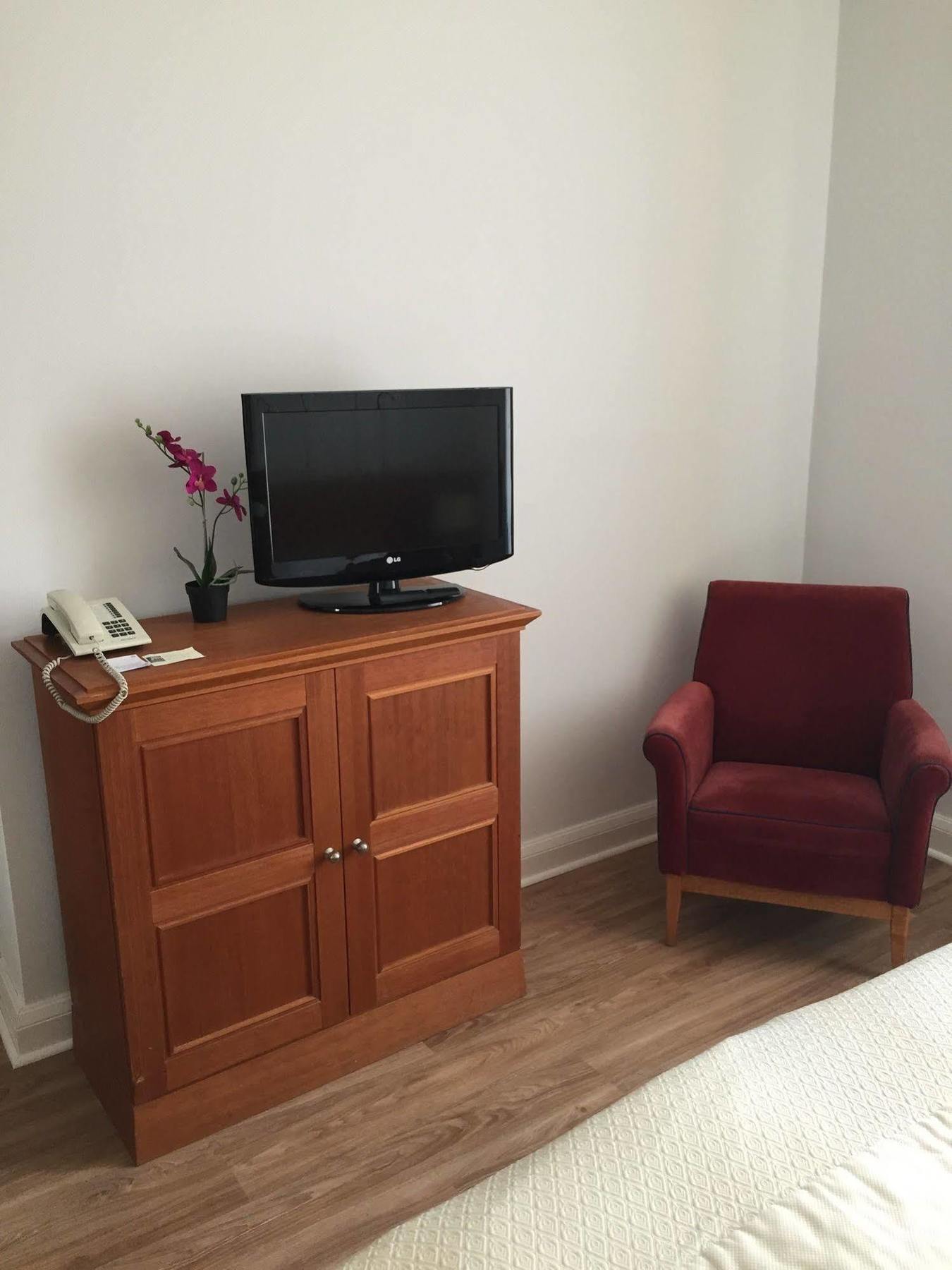 Hotel Vierseithof Luckenwalde Ngoại thất bức ảnh