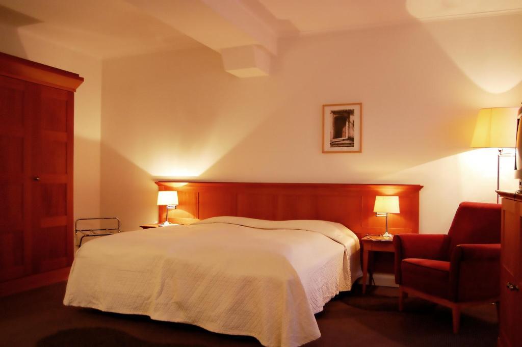 Hotel Vierseithof Luckenwalde Phòng bức ảnh